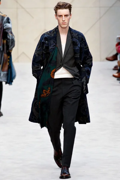 Look 29